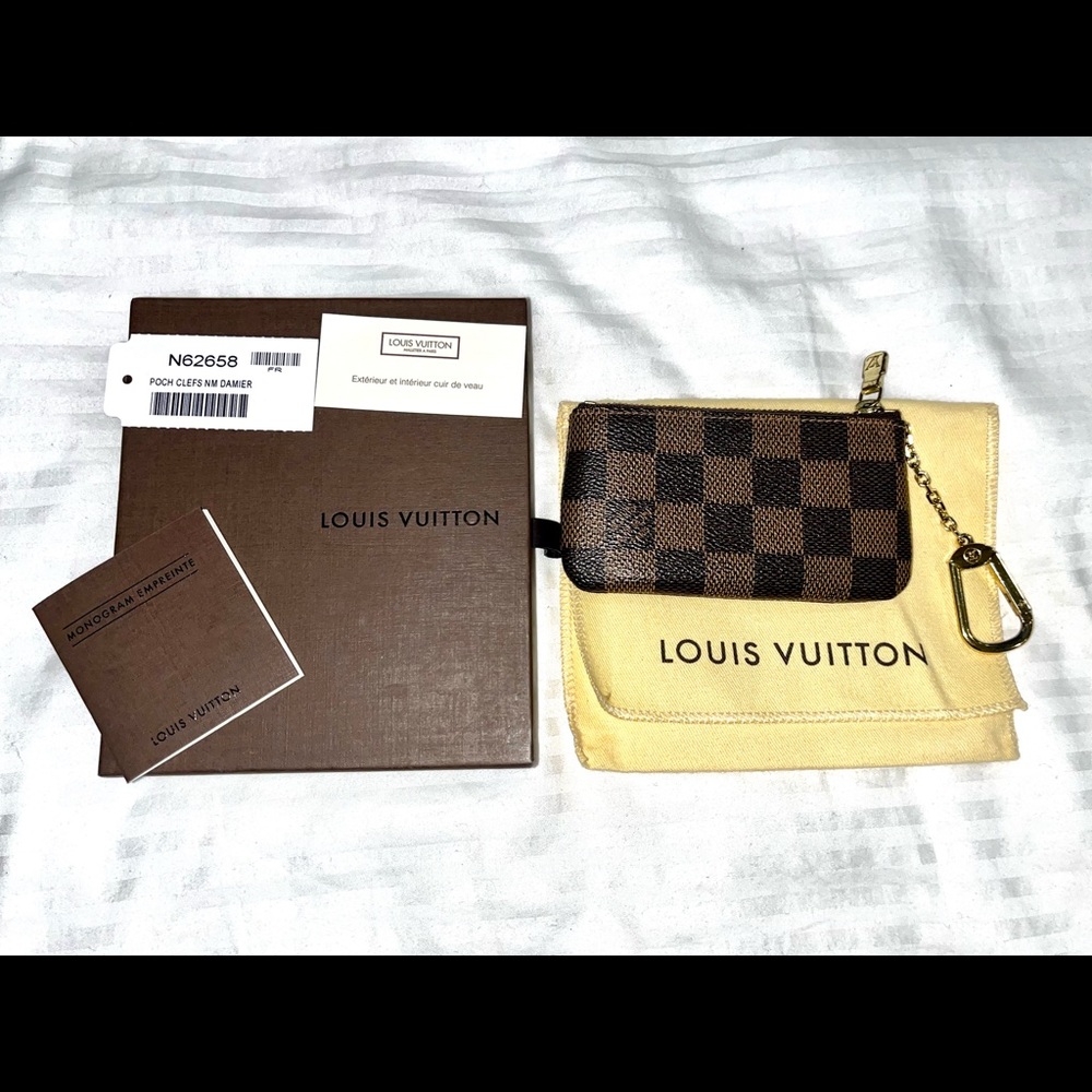 Louis Vuitton Key Pouch Cles Damier Ebene Guarantee Authentic Excellent Cond